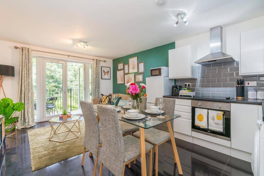 Forest View Apartment- Private Balcony Σαουθάμπτον Εξωτερικό φωτογραφία